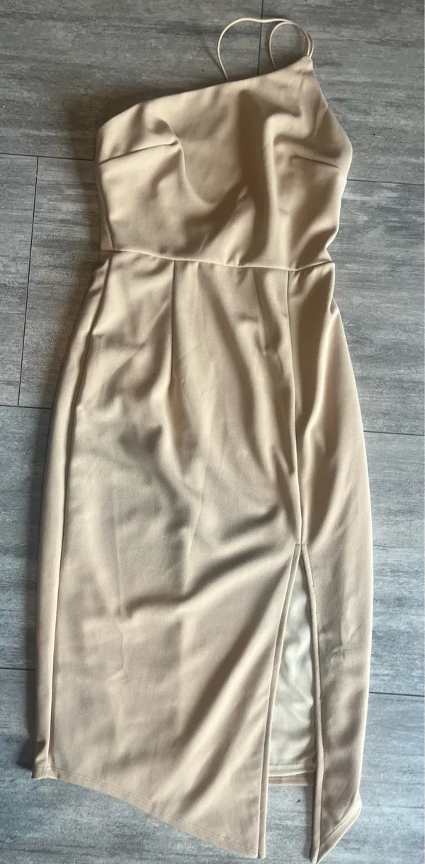 Perfection. Lulus Beige One Shoulder Dress XS Date Night - Image 11