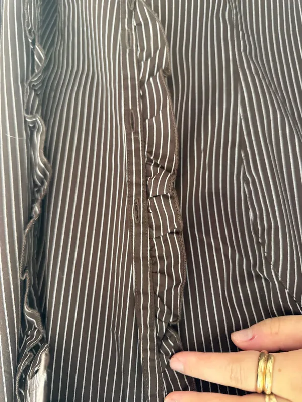 Hollister button down cinch tie shirt - Image 3