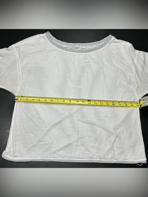 Lululemon Women's Size L Lean In Long Sleeve White Breathable Stretch Shirt - Image 5
