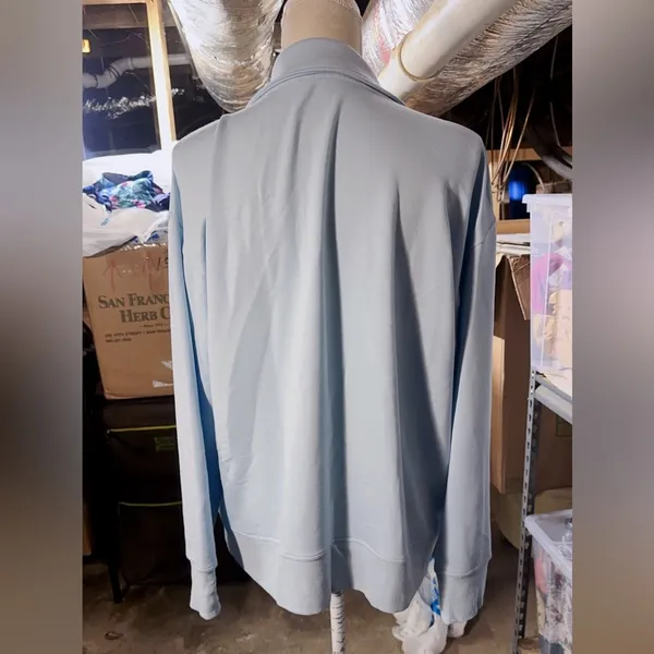 Calvin Klein new with tag light baby blue shirt top super soft stretchy active - Image 3
