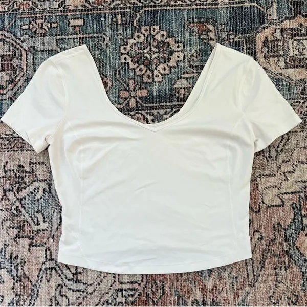 Lululemon Align Tee Short Sleeve Cropped Top White Size 6 V-Neck Open Back Shirt - Image 7