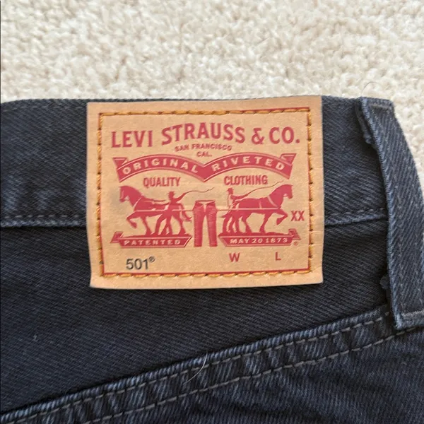 LEVI’S 501 Black Distressed Rip Raw Hem Denim Shorts Size 25 - Image 8