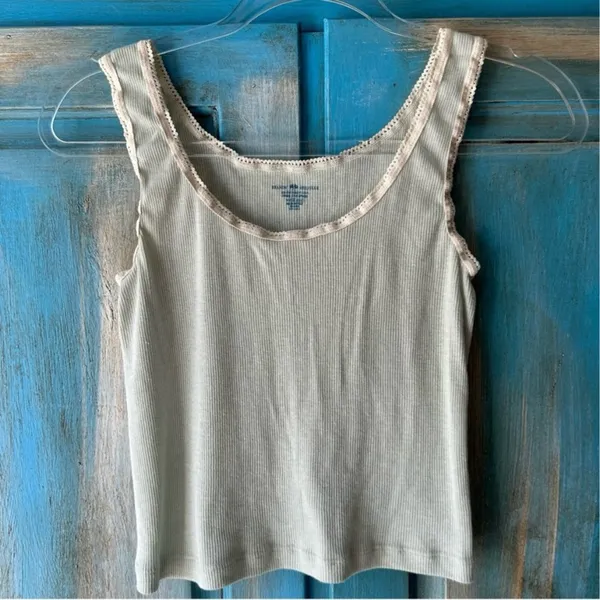 Brandy Melville Ribbed Lace Trim Tank One Size - Image 2