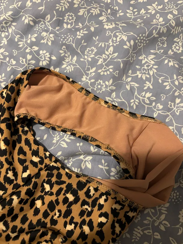 Aerie Leopard print one piece swimsuit - size medium - Image 4