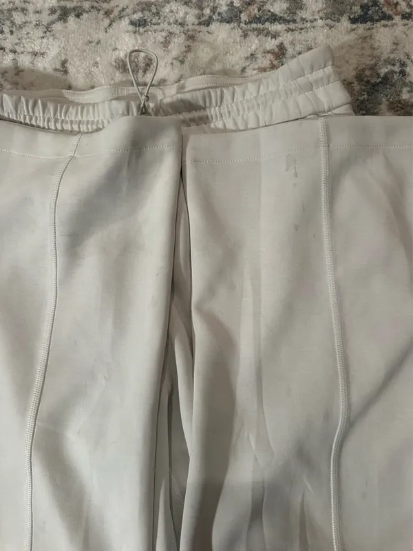 Lululemon Softstreme Sweatpants - Image 4