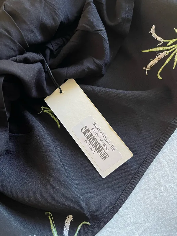 Vestique Embroidered Tank Top - Image 6