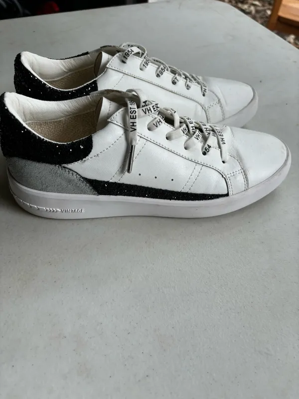 Vintage Havana Sneakers Black Sparkly - Image 2