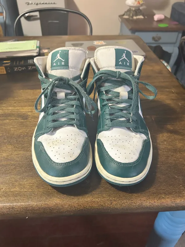Green Nike Jordan 1 Pine Air Retro - Image 3