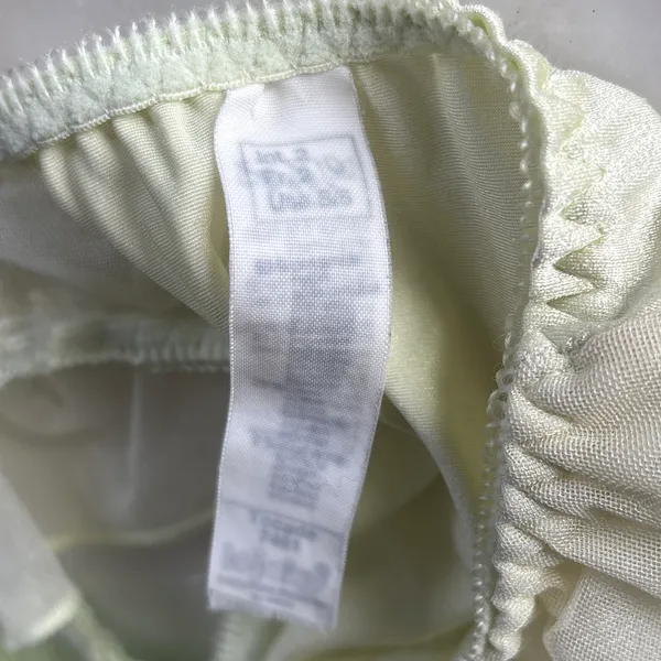 Vintage Lejaby Lime Green Lace Ruffle Lingerie Set 34B Size Small Panties - Image 4