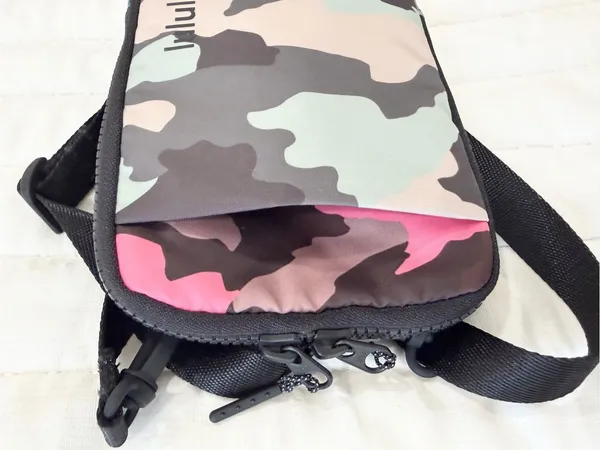 Lululemon Camo Crossbody Phone Bag Festival Travel Belt Bag Athletic Unisex - Image 3