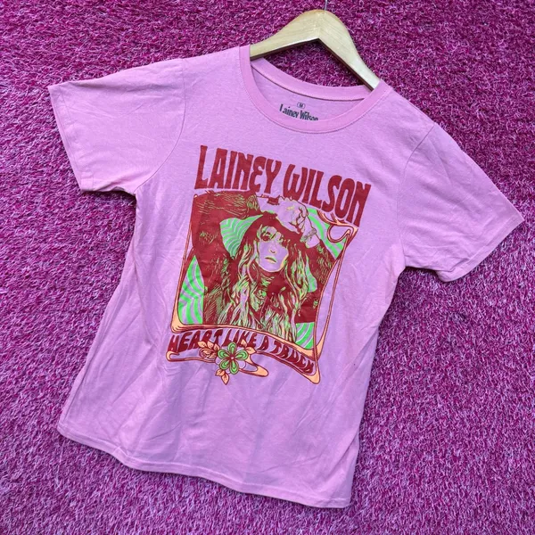Lainey Wilson Heart Like a Truck Groovy Country Womens Top M - Image 3