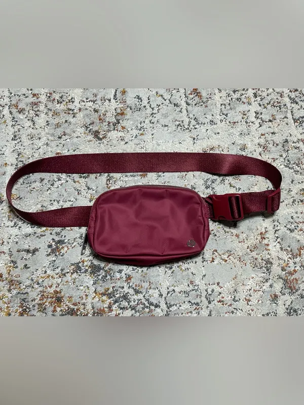Lululemon Wear Everywhere Belt Bag 1L Burgundy maroon - Image 2