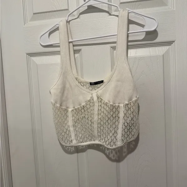 Zara White Crochet Crop Halter Top Size Large. - Image 4