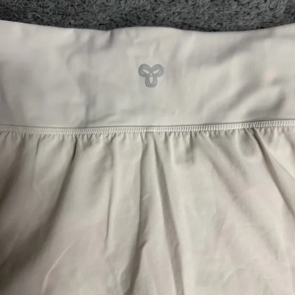 Aritzia TNAction White Tennis Skort Size Medium - Image 6
