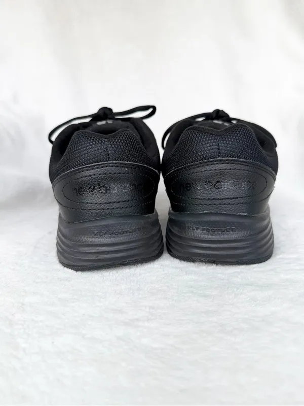 New Balance Womens 575 Athletic Shoes Size 10 Black Leather WW575BL2 Walking - Image 4