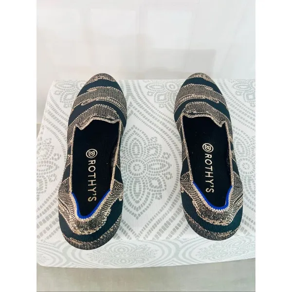 Rothy’s the almond loafer in black gold size 9 - Image 4