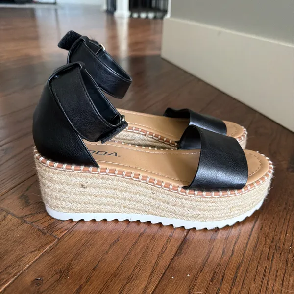 Soda Espadrille Sandals Platform Black - Image 2