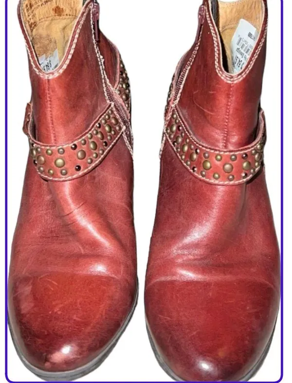 Soffe Cowgirl Boots - Image 4