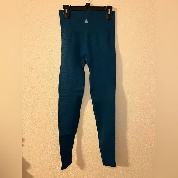 Balance Athletica Quartz Collection Topaz Seamless Leggings - Image 2
