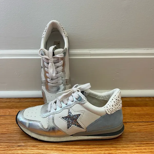 Vintage Havana Silver Glitter Star Sneakers | White Metallic Trainers | Size 8 - Image 2