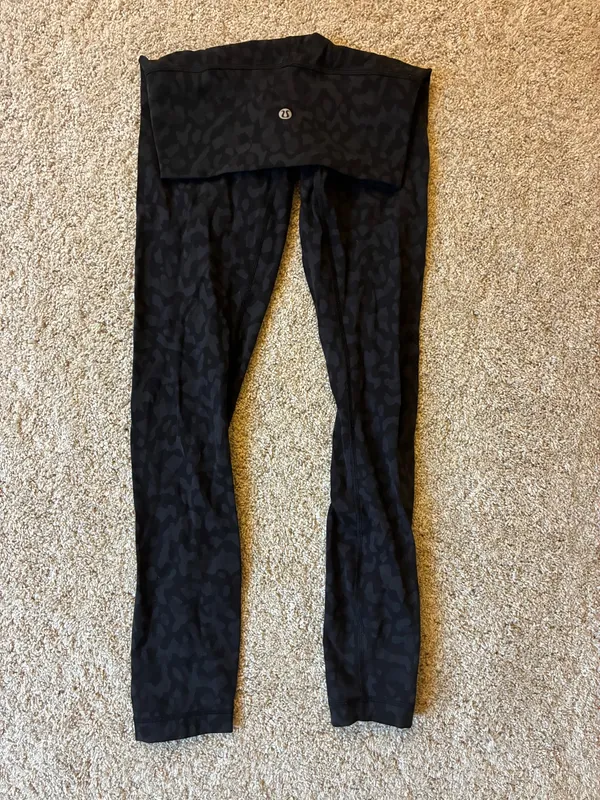 Lululemon Camo Leggings Align 25" - Image 2