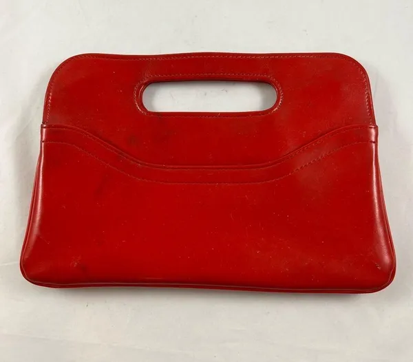 Red patent handle flap clutch - Image 2