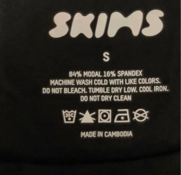 SKIMS T-Shirt - Image 4