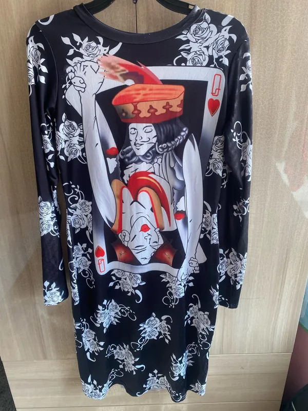 Size Large Queen of hearts dress - Image 7