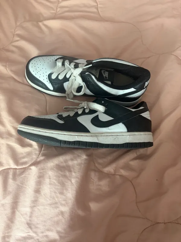 Nike Panda Dunk Low - Image 3