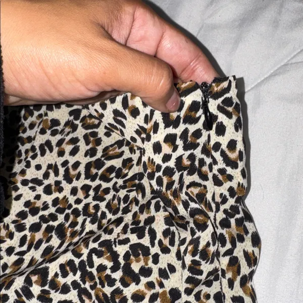 SheIn Leopard Print Mini Skirt Y2K Animal Print Bodycon Skirt Size Small - Image 4
