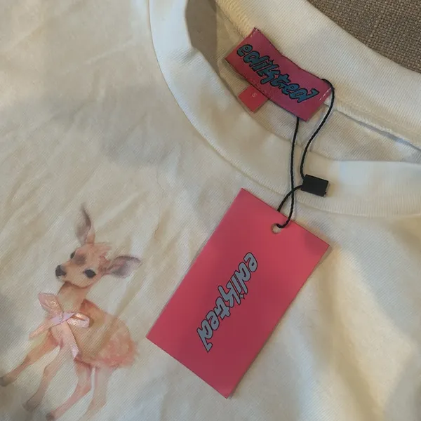 NWT Edikted Women's My Dear T-shirt Size Small - Image 4