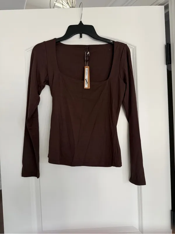 Skims Smooth Layers Square Neck Long Sleeve Top - Image 2