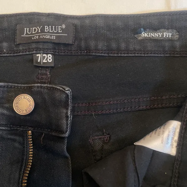 Judy Blue 7/28 Leopard Patch Black High Rise Ripped Skinny Jeans JB82168BK - Image 4