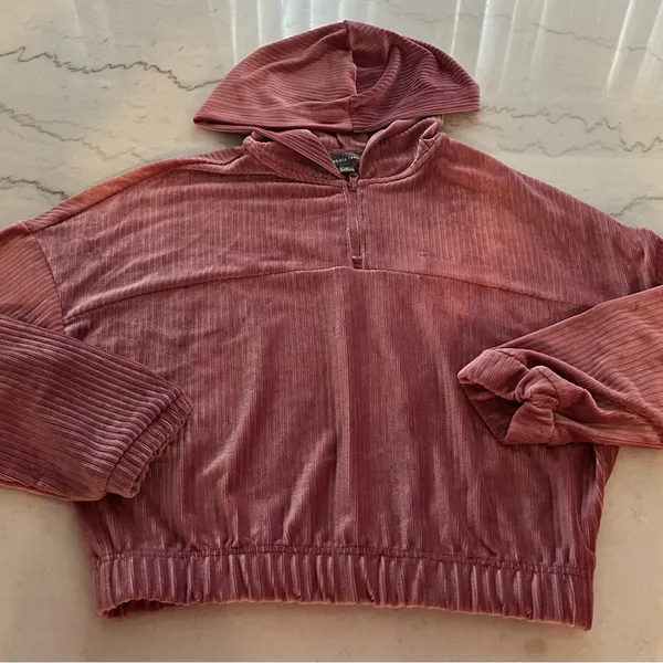 NWOT Chic Pink Velvet‎ Hoodie - Image 2