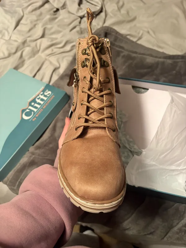 Cliff boots  - Image 2