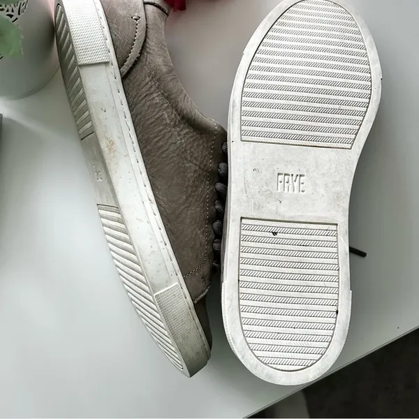Frye Tan Leather Sneakers 7.5 - Image 3