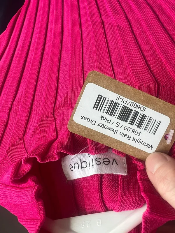 Vestique Pink Sweater Dress - Image 4