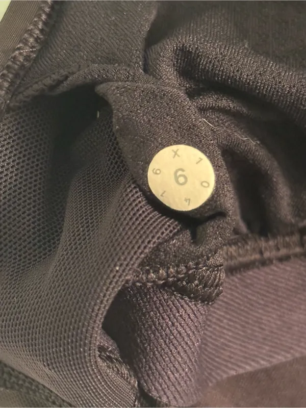 Lululemon Fit Physique Tank in Black - Image 5