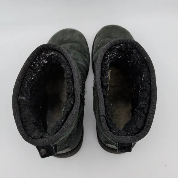 UGG Classic Mini‎ II Black Suede Sheepskin Boots 1016222 Womens Size 9 - Image 6