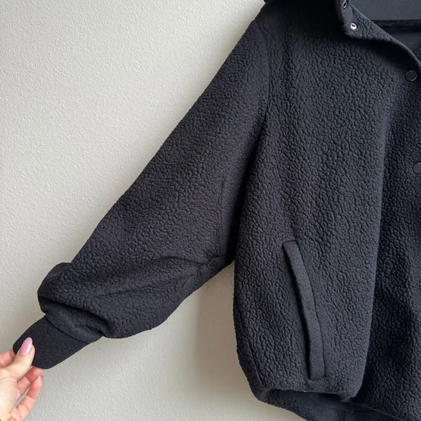 Alo Black Sherpa Snap Button Cozy Relaxed Oversized Teddy Coat Size Medium/Large - Image 4