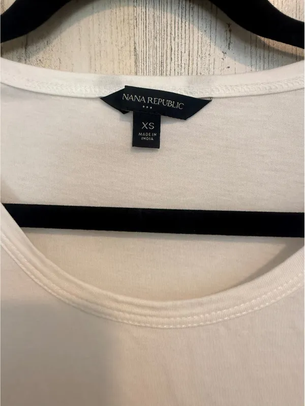 Banana Republic Women's XS White Cotton Short Sleeve T-Shirt - Image 2