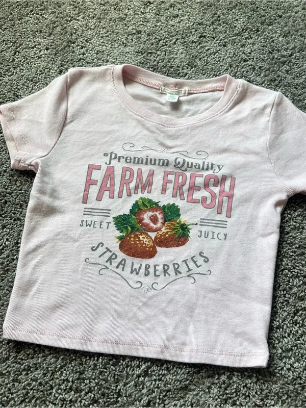 Full Tilt Pink Farm Fresh Strawberries Graphic Crop Top - Image 2