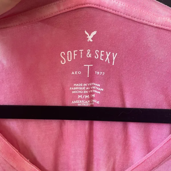 American Eagle Pink Ombre Soft & Sexy V-Neck Pocket Tee - Image 3