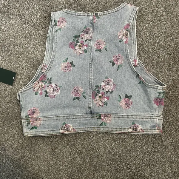 Wild Fable Floral Denim Crop Top - Image 4