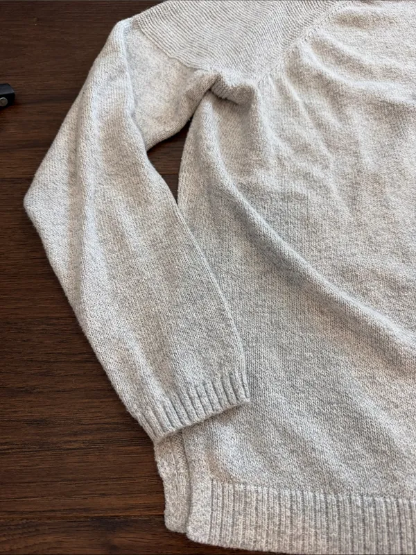 Old Navy Women’s Crewneck Sweater in Light Gray Size Large - C58-023 - Image 5