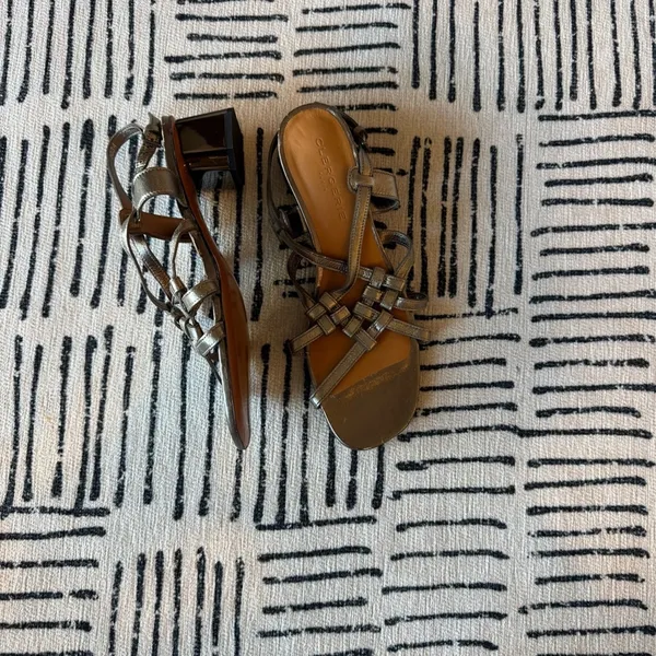 Robert Clergerie Metallic Silver Sandals Size 7 TWO LEFT SHOES - Image 2