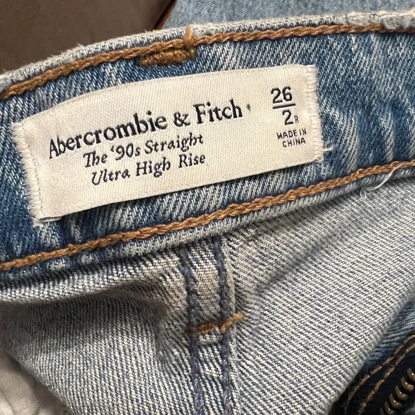 Abercrombie & Fitch 90’s Straight Ultra High Rise Jeans - Image 2