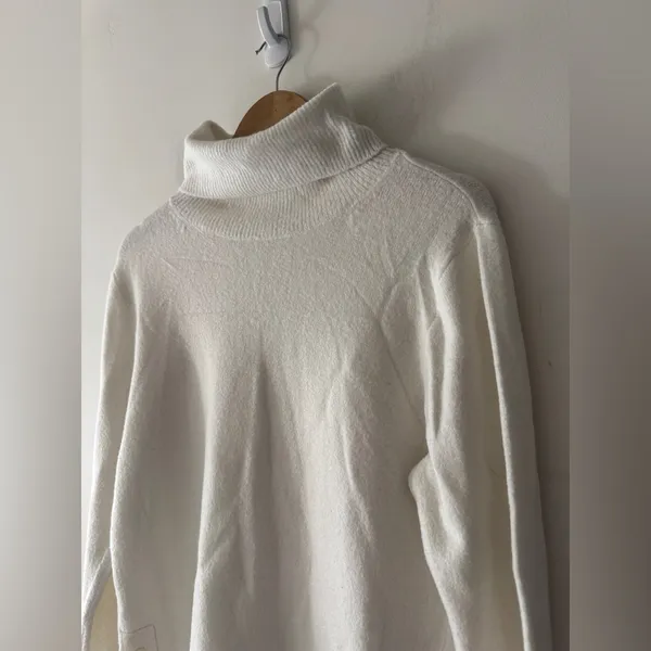 J. Crew White Wool Blend Turtleneck‎ Sweater Button Detail - Image 3