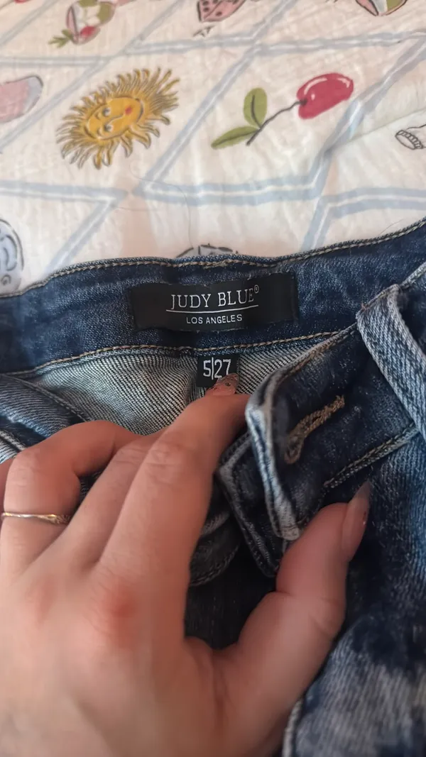 Judy Blue Jeans - Image 3