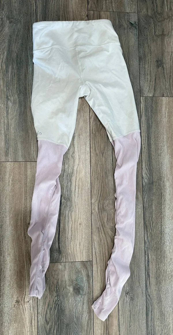 Alo Leggings - Image 3